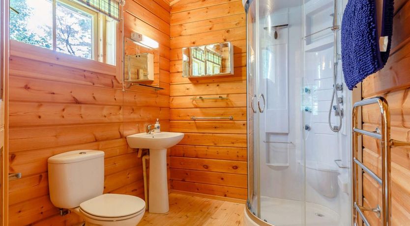 Photo of 2 Bed in Child Okeford