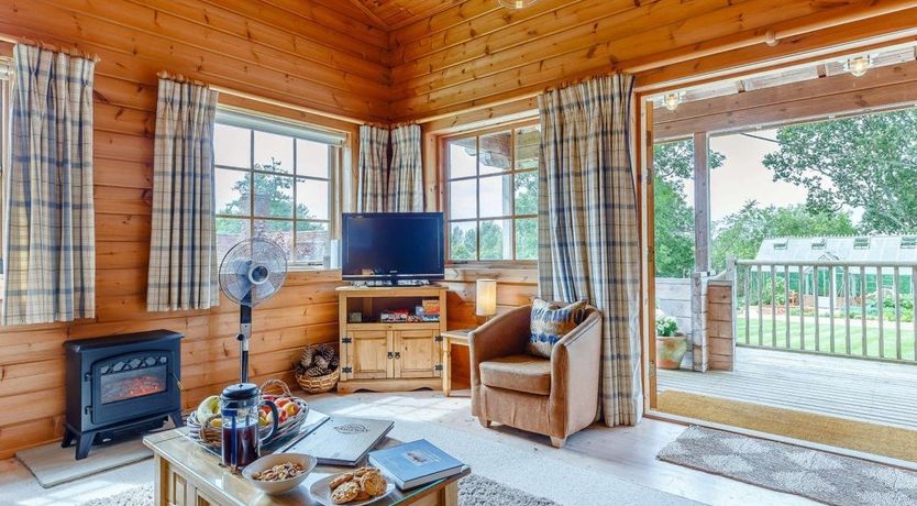 Photo of 2 Bed in Child Okeford