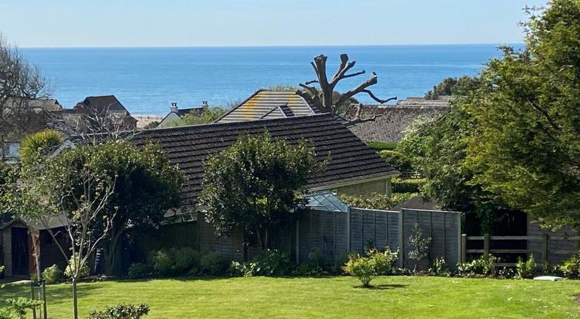 Photo of 5 Bed in Charmouth