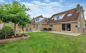 Photo of in Charmouth (83584)