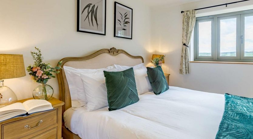 Photo of 2 Bed in Newton Tracey