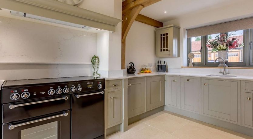 Photo of 2 Bed in Newton Tracey