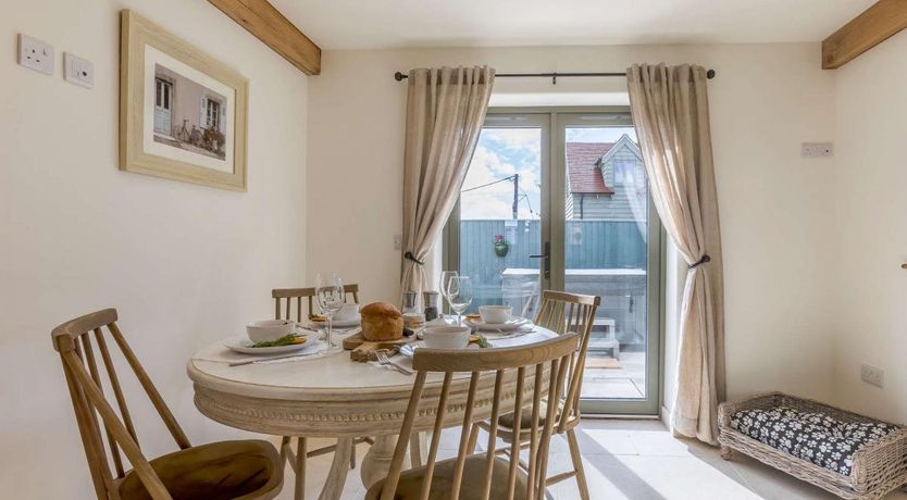 Photo of 2 Bed in Newton Tracey