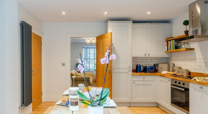 Photo of 3 Bed in Pannal