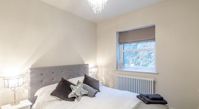 Photo of 3 Bed in Pannal