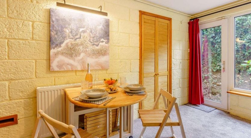 Photo of 1 Bed in Sandown