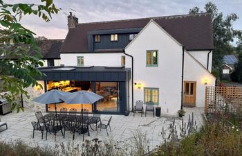 6 Bed in Blandford Forum Holiday Cottage