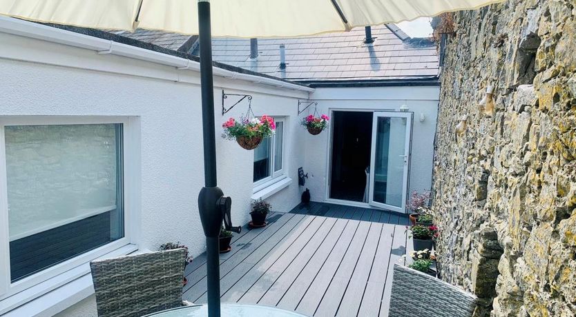 Photo of 2 Bed in Tenby