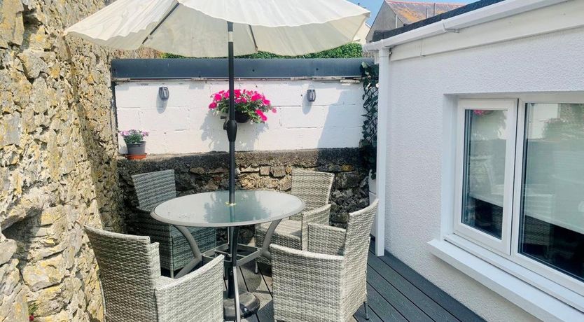 Photo of 2 Bed in Tenby