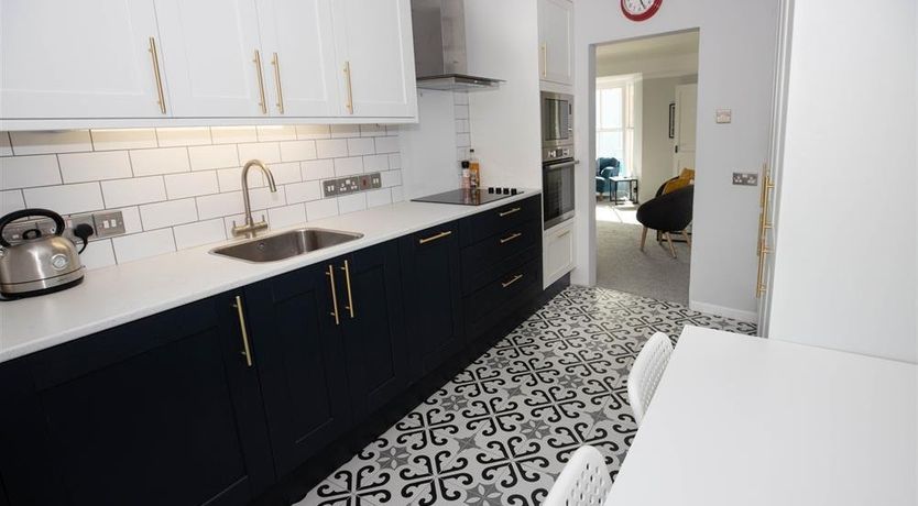 Photo of 2 Bed in Tenby