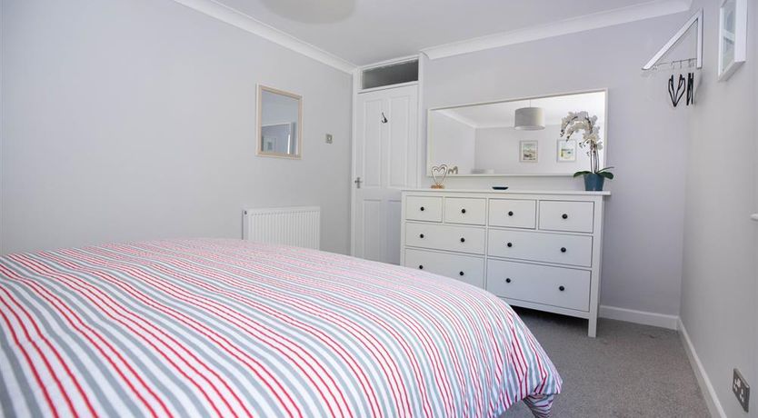 Photo of 2 Bed in Tenby