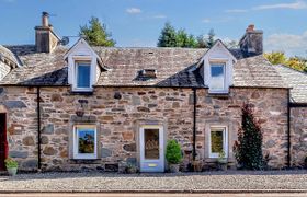 Photo of cottage-in-stirling-and-clackmannanshire