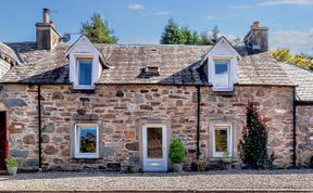 Photo of Cottage in Stirling and Clackmannanshire