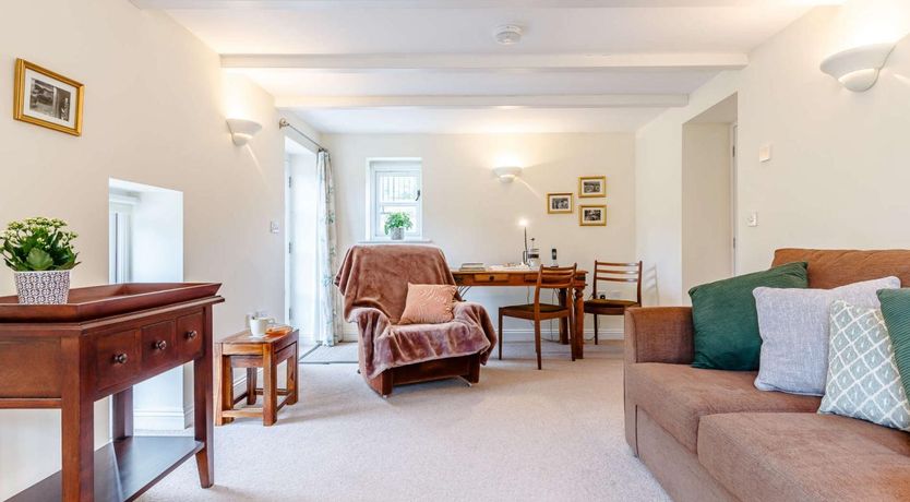 Photo of 2 Bed in St. Austell