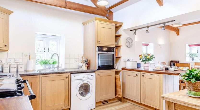 Photo of 2 Bed in Coombe