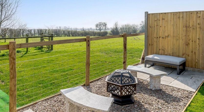 Photo of 2 Bed in Alvington