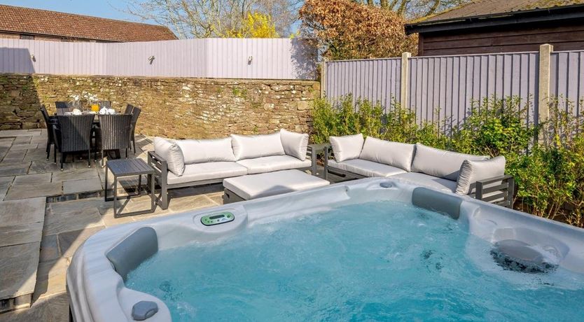 Photo of 2 Bed in Alvington