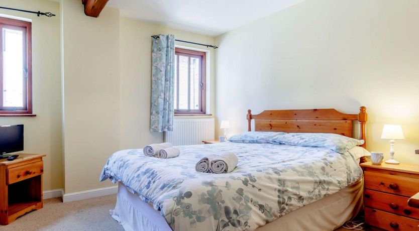 Photo of 6 Bed in Brecon