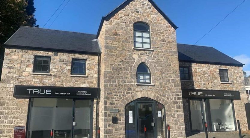 Photo of 2 Bed in Tenby