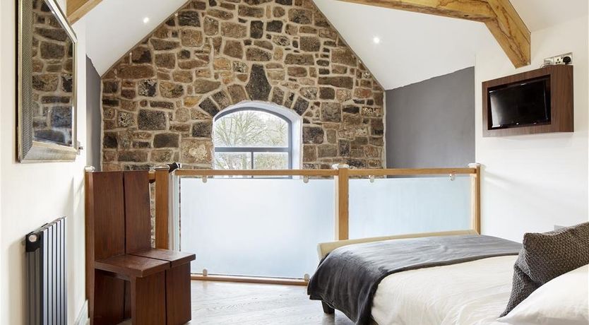 Photo of 2 Bed in Tenby