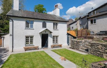 in Bowness-on-Windermere (SZ197) Holiday Cottage