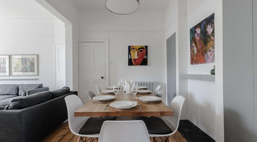 Photo of 4 Bed in Broadstairs