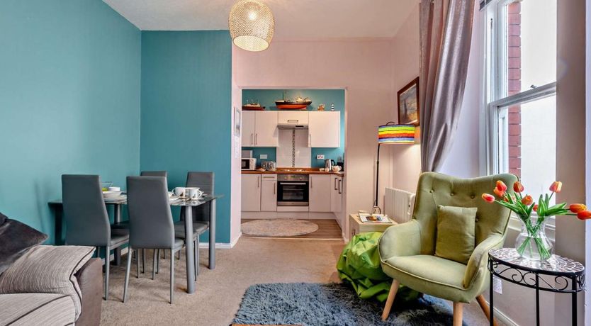 Photo of 2 Bed in Tenby