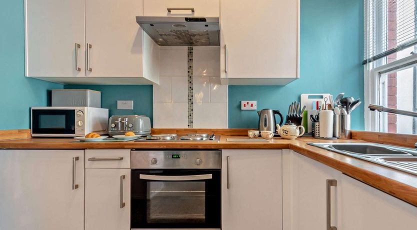 Photo of 2 Bed in Tenby