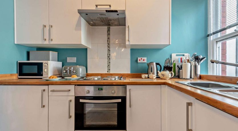 Photo of 2 Bed in Tenby