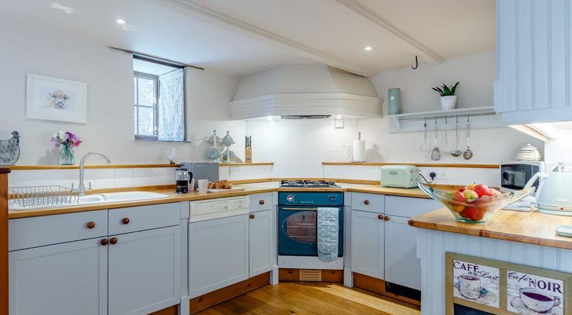 Photo of 3 Bed in Venterdon