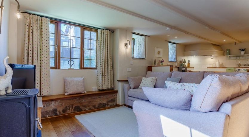 Photo of 3 Bed in Venterdon