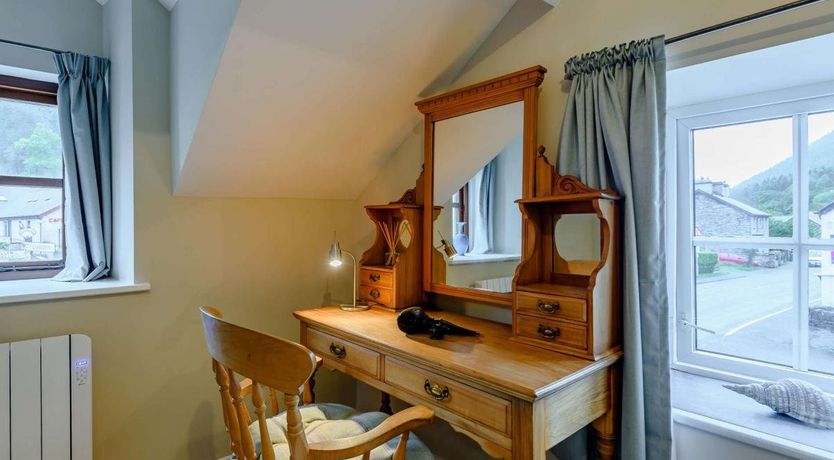 Photo of 2 Bed in Abergynolwyn