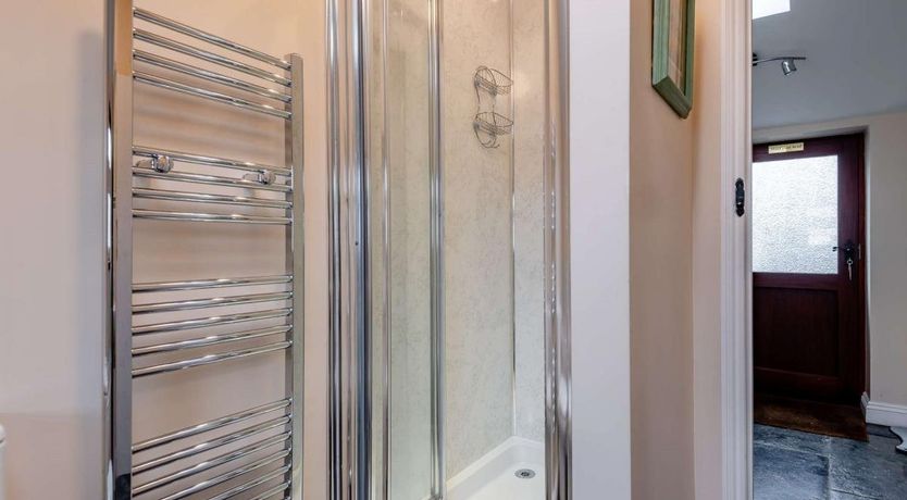 Photo of 2 Bed in Abergynolwyn