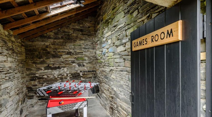 Photo of 2 Bed in Abergynolwyn