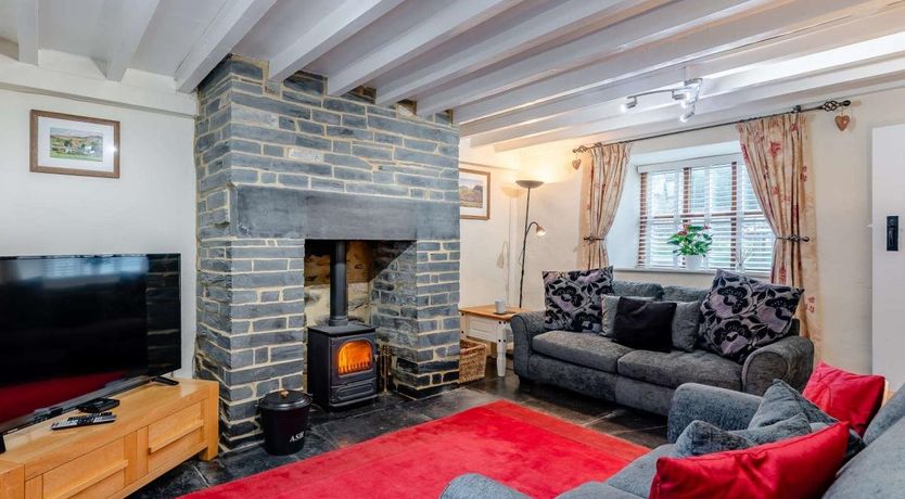 Photo of 2 Bed in Abergynolwyn