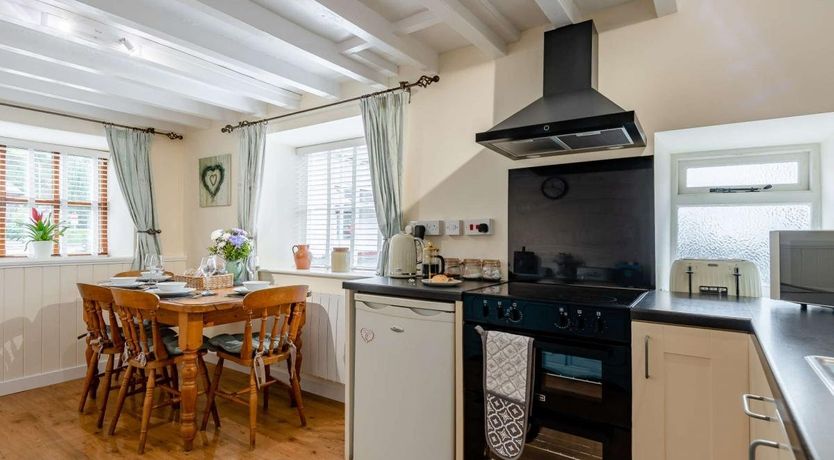 Photo of 2 Bed in Abergynolwyn