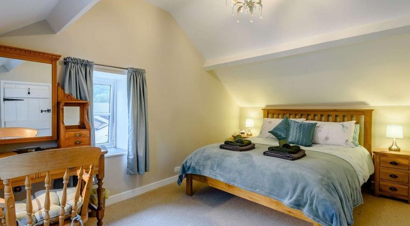 Photo of 2 Bed in Abergynolwyn