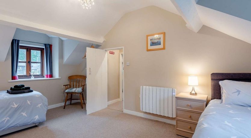 Photo of 2 Bed in Abergynolwyn