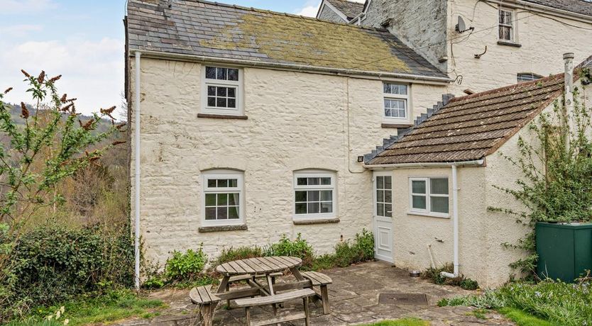 Photo of in Llangynidr (BN052)