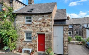 Photo of Cottage in Derbyshire