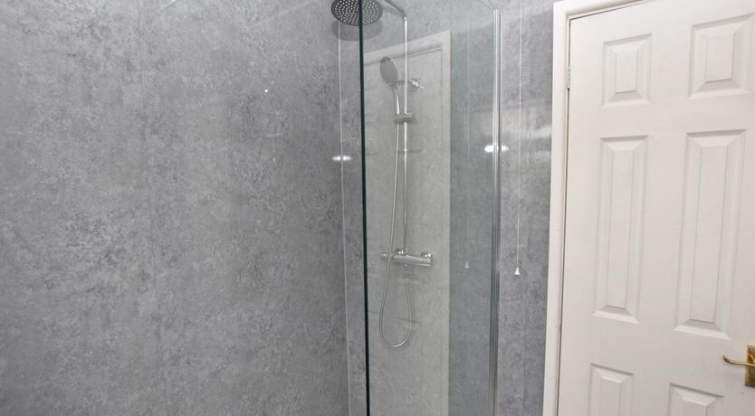 Photo of 2 Bed in Abergavenny