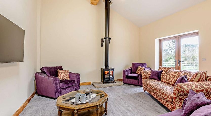 Photo of 4 Bed in Forton