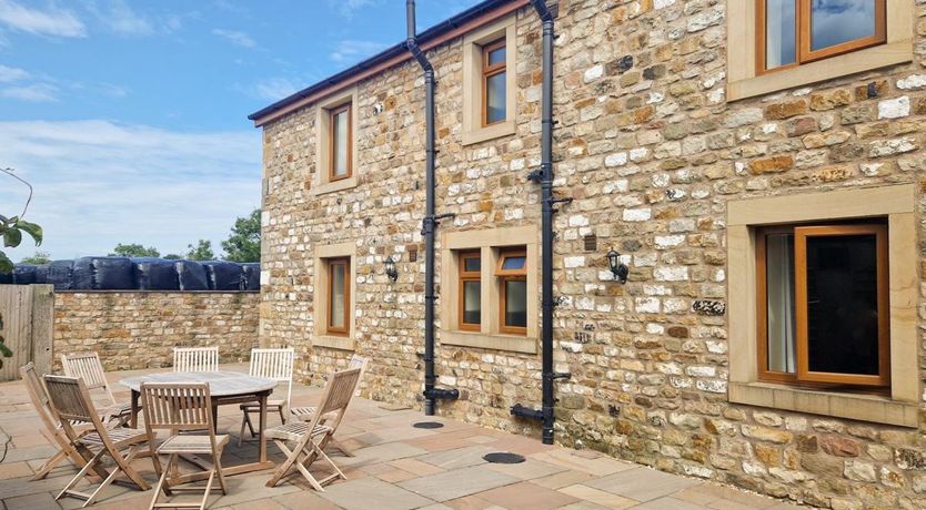 Photo of 4 Bed in Forton