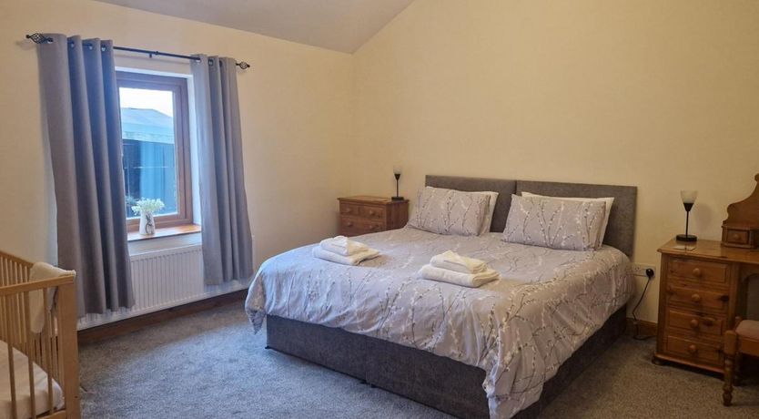 Photo of 4 Bed in Forton