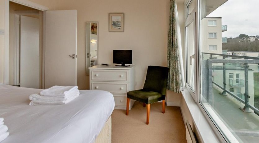 Photo of 2 Bed in Tenby