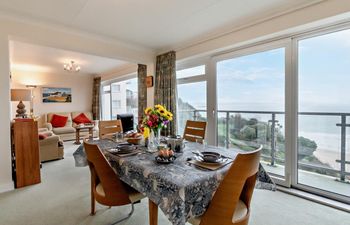 2 Bed in Tenby Apartment