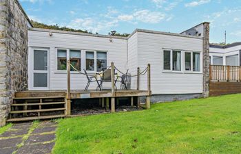 Log Cabin in West Wales Holiday Cottage