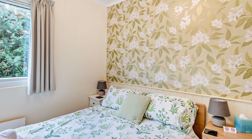 Photo of 2 Bed in Nolton Haven