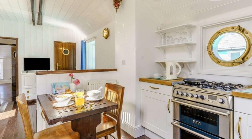 Photo of 1 Bed in New Quay