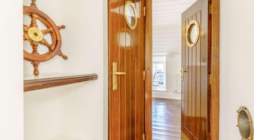 Photo of 1 Bed in New Quay